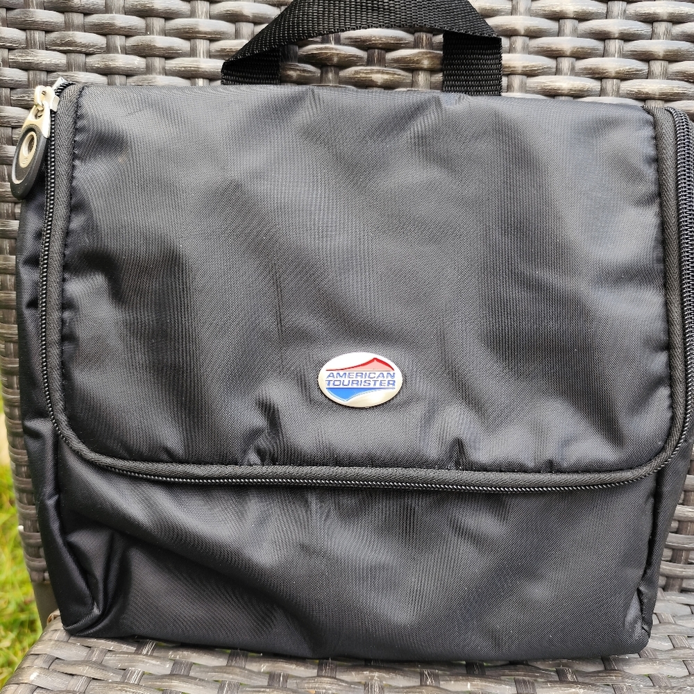 3/$25💙American Tourister Luggage Hanging Travel Toiletry Cosmetic Makeup Bag